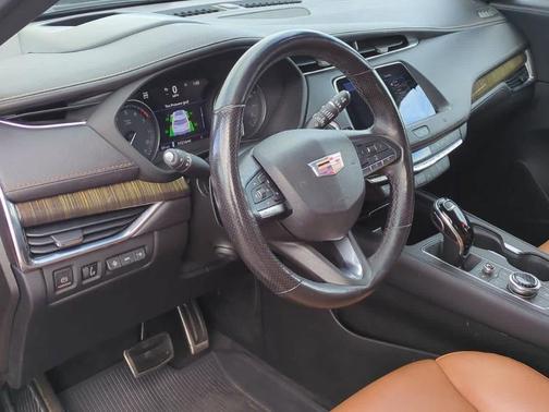 2020 Cadillac XT4 Sport