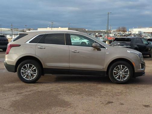 2023 Cadillac XT5 Premium Luxury