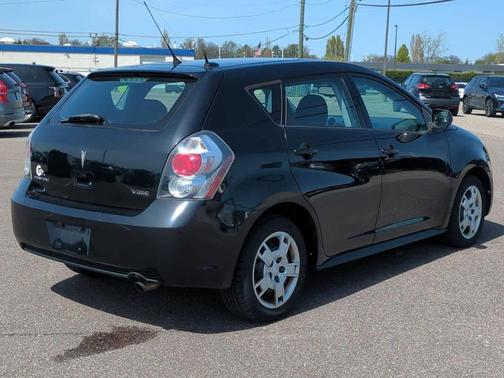 2009 Pontiac Vibe Base