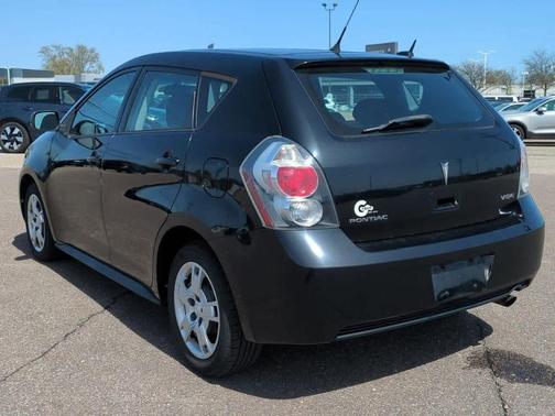 2009 Pontiac Vibe Base