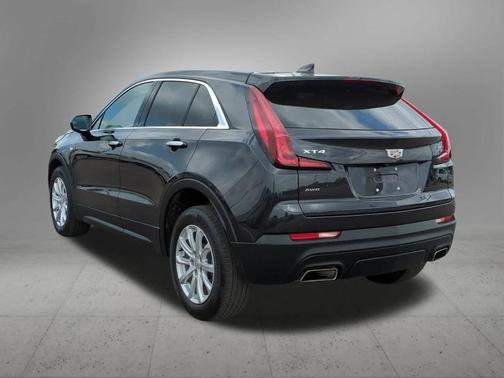 2022 Cadillac XT4 Luxury