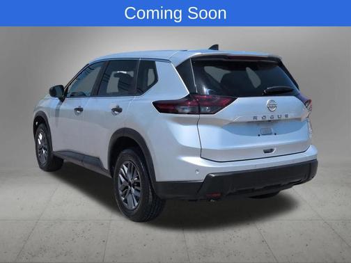 Brilliant Silver Metallic 2024 Nissan Rogue S