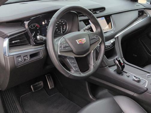 2023 Cadillac XT5 Sport