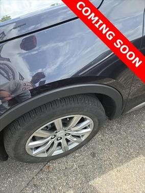 2022 Cadillac XT4 Premium Luxury