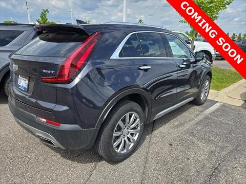 2022 Cadillac XT4 Premium Luxury