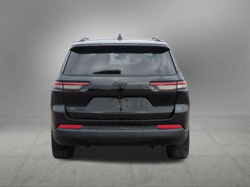 2021 Jeep Grand Cherokee L Laredo