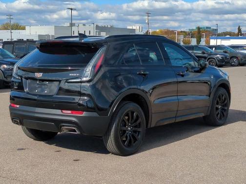 2023 Cadillac XT4 Sport