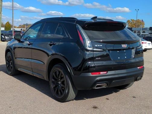 2023 Cadillac XT4 Sport