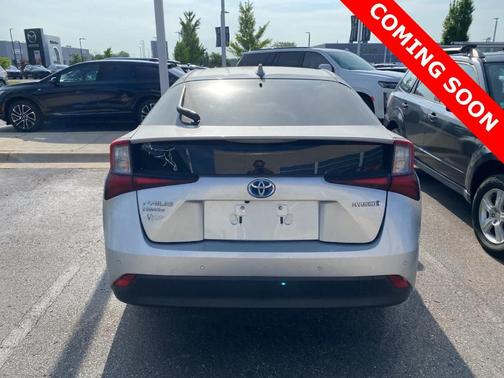 2021 Toyota Prius LE