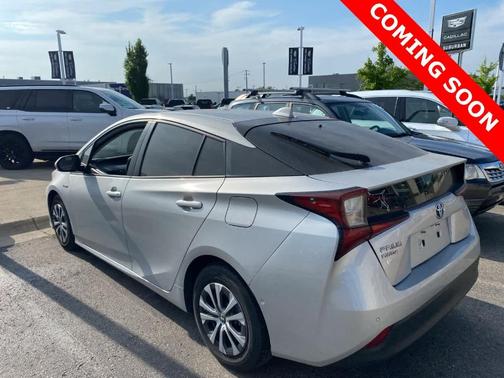 2021 Toyota Prius LE