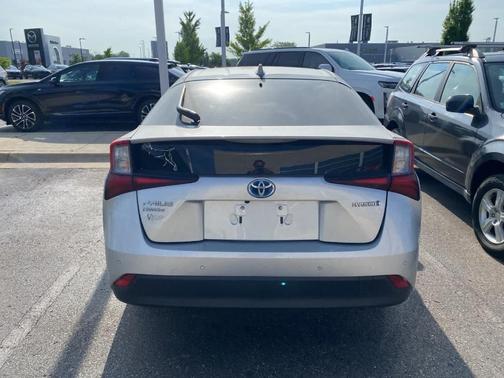 2021 Toyota Prius LE