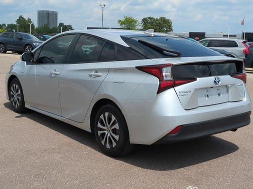 2021 Toyota Prius LE