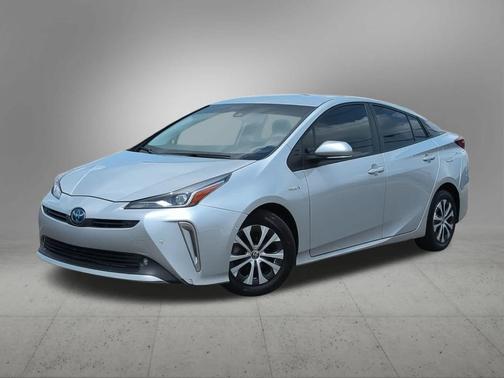2021 Toyota Prius LE
