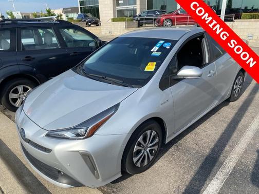 2021 Toyota Prius LE