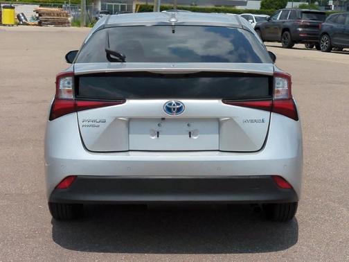 2021 Toyota Prius LE