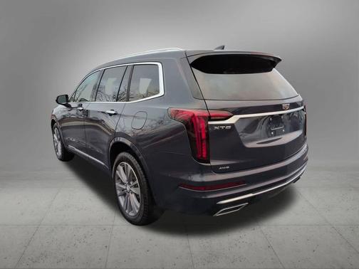 2025 Cadillac XT6 Premium Luxury AWD