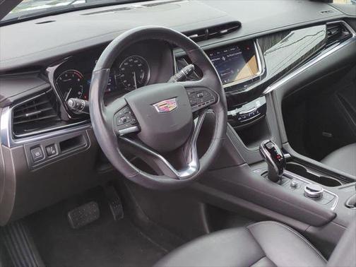 2022 Cadillac XT6 Premium Luxury AWD