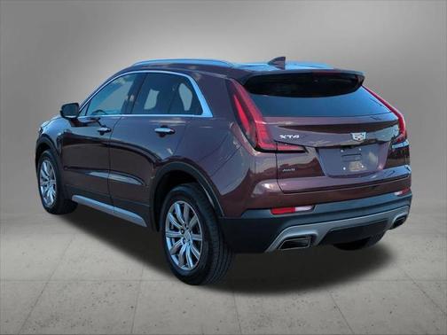 2022 Cadillac XT4 Premium Luxury
