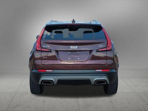 2022 Cadillac XT4 Premium Luxury