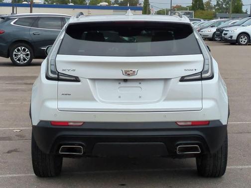 2023 Cadillac XT4 Sport