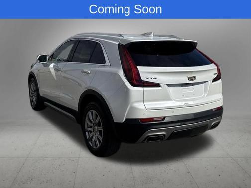 Crystal White Tri-Coat 2020 Cadillac XT4 Premium Luxury