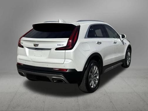 Crystal White Tri-Coat 2020 Cadillac XT4 Premium Luxury