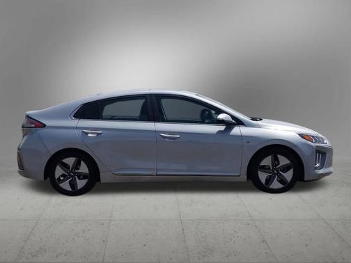 2020 Hyundai IONIQ Hybrid SEL