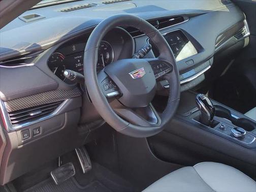 2022 Cadillac XT4 Sport