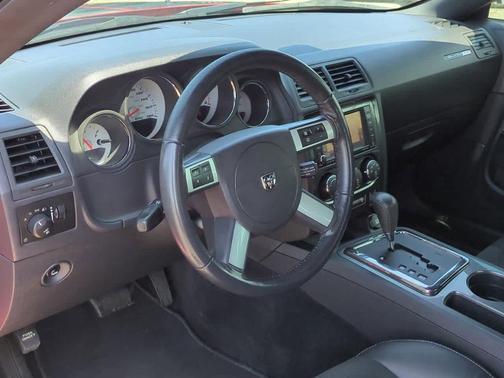 2008 Dodge Challenger SRT8