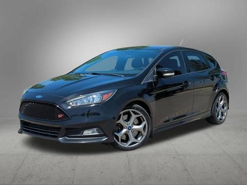 2017 Ford Focus ST Base