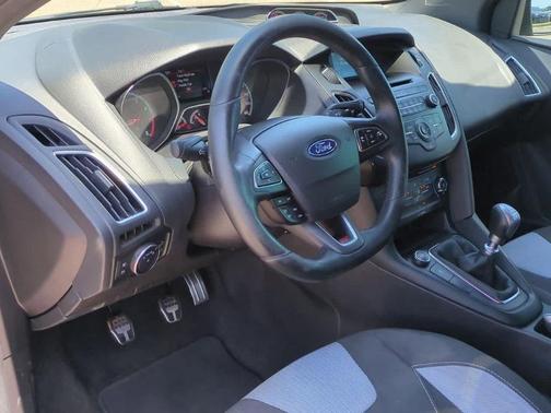 2017 Ford Focus ST Base