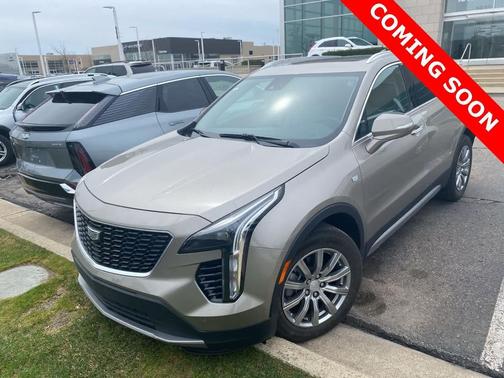 2022 Cadillac XT4 Premium Luxury