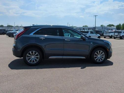 2019 Cadillac XT4 Premium Luxury