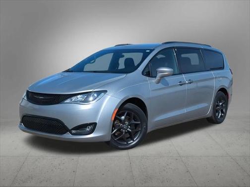 2018 Chrysler Pacifica Touring-L Plus