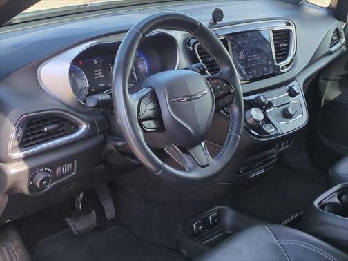 2018 Chrysler Pacifica Touring-L Plus
