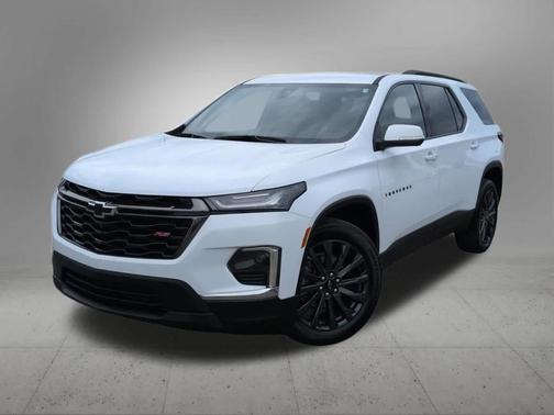 Summit White 2023 Chevrolet Traverse RS