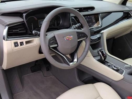 2024 Cadillac XT6 Premium Luxury AWD