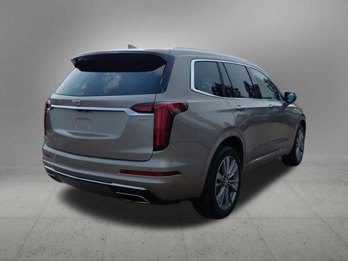 2022 Cadillac XT6 Premium Luxury AWD