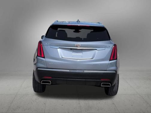 Silver Metallic 2023 Cadillac XT5 Luxury