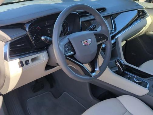 2022 Cadillac XT6 Premium Luxury AWD