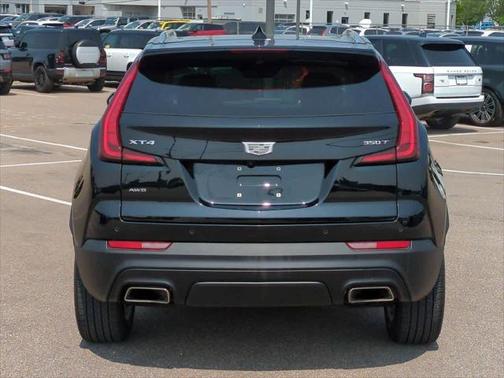 2022 Cadillac XT4 Luxury