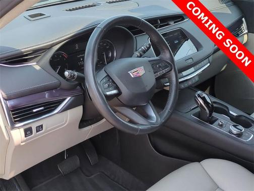 2022 Cadillac XT4 Luxury
