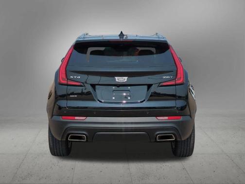 2022 Cadillac XT4 Luxury