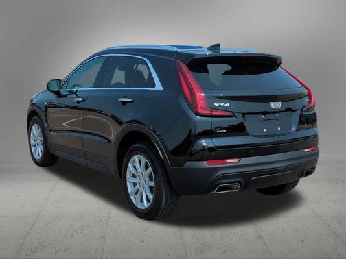 2022 Cadillac XT4 Luxury