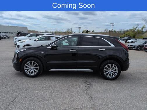 Stellar Black Metallic 2023 Cadillac XT4 Premium Luxury