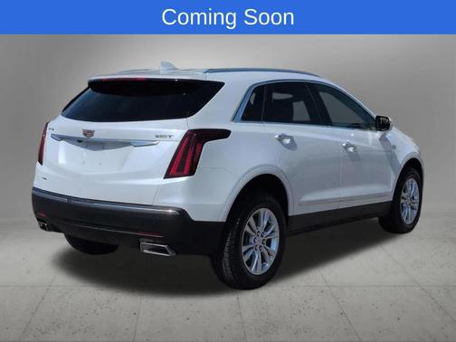 Crystal White Tri-Coat 2023 Cadillac XT5 Luxury