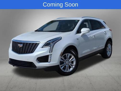Crystal White Tri-Coat 2023 Cadillac XT5 Luxury