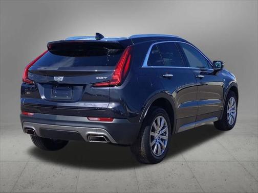 2022 Cadillac XT4 Premium Luxury