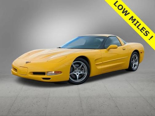 2004 Chevrolet Corvette Base