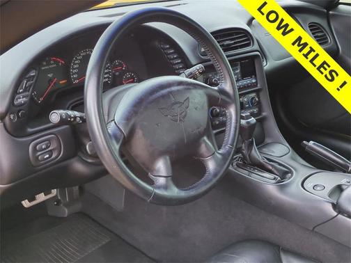 2004 Chevrolet Corvette Base